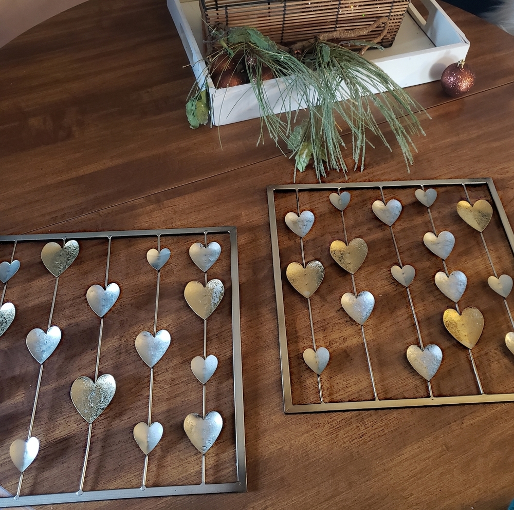 Heart metal wall decor